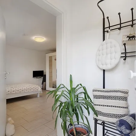 Gemuetliche Einliegerwohnung Prázdninový dům Gomadingen
